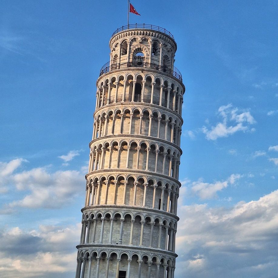 La Torre di Pisa è visibile dal parcheggio Tower Parking
